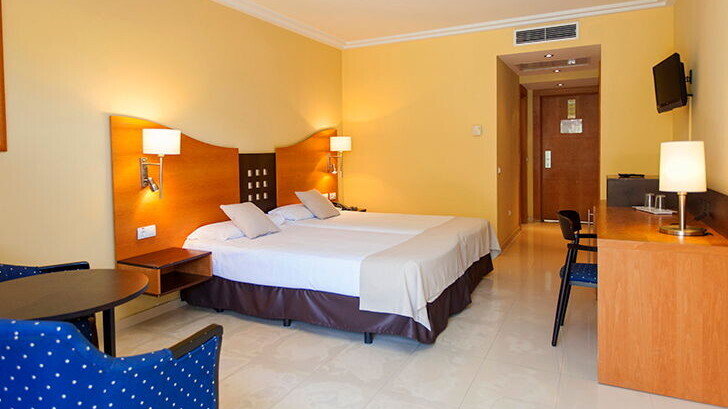  Double Partial Sea View with Terrace